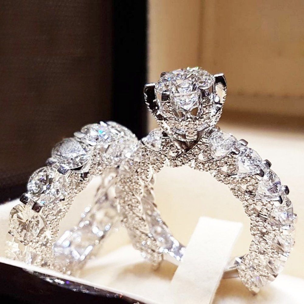 😍Luxury 2pcs/Set Wedding Engagement Ring Set for Women, F135